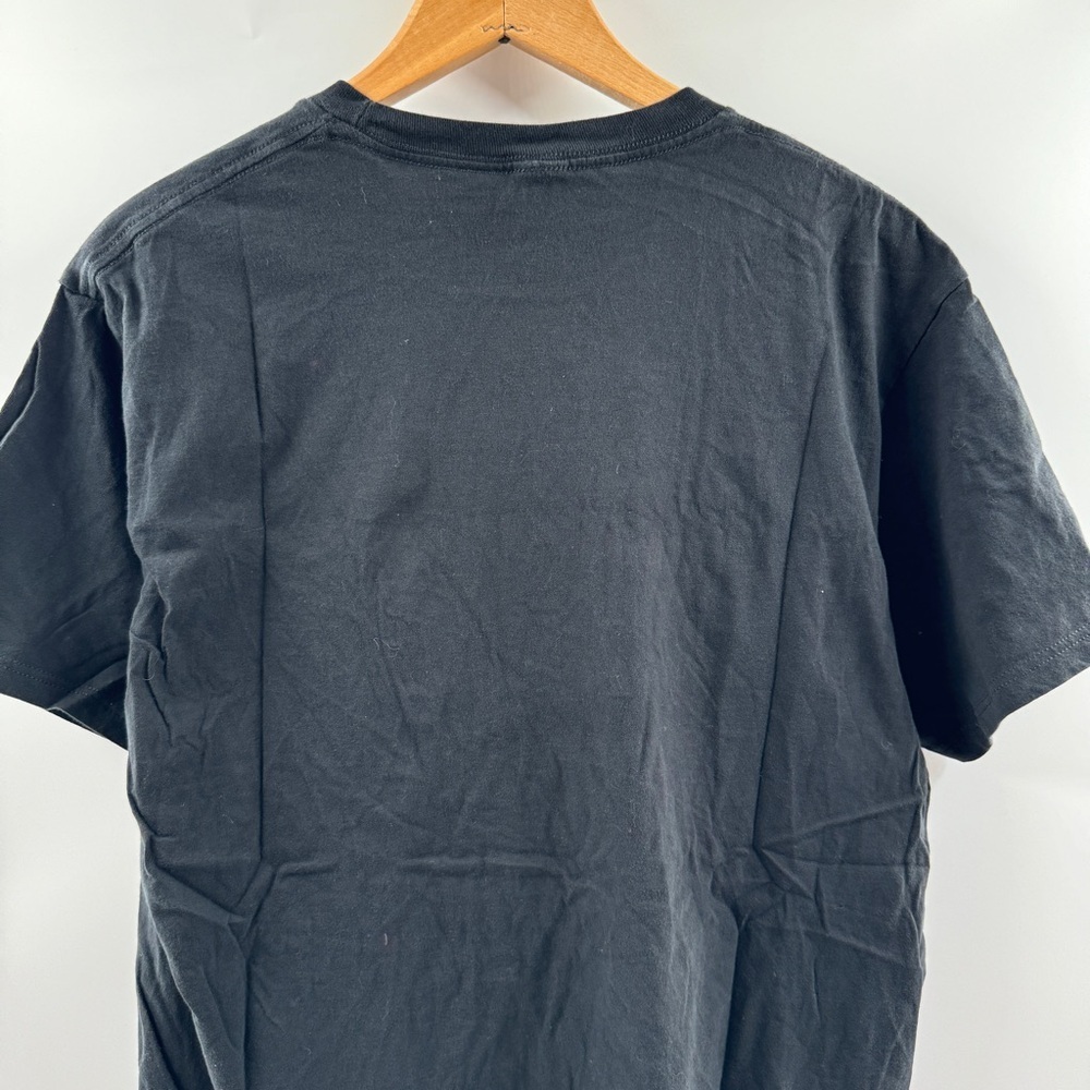 Disneyland Mickey Mouse Classic Graphic T-Shirt – Size Large - Picture 5 of 6